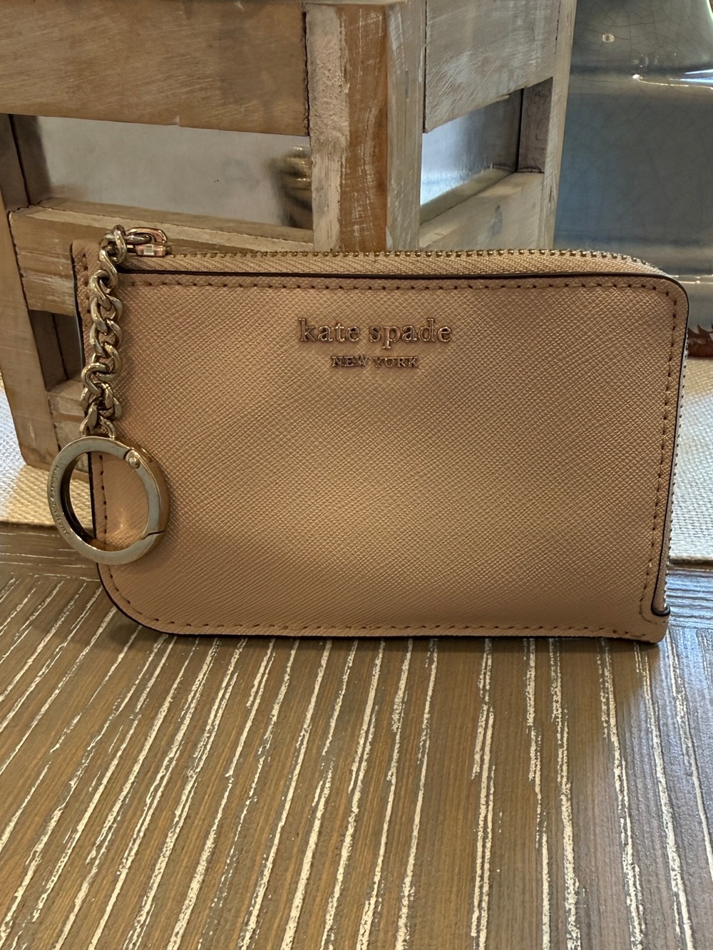 Kate Spade New York coin, key card pouch Preloved